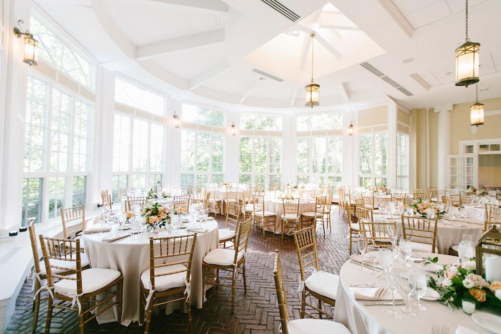 The Wylie And Conference Center At Endicott College Hotel