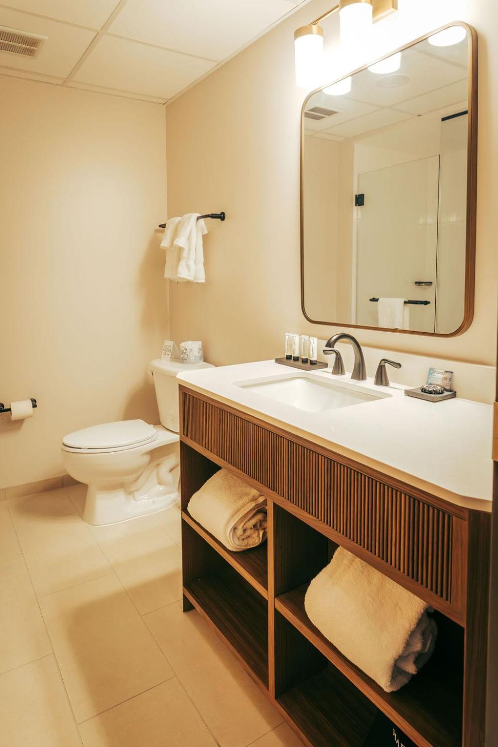 The Wylie And Conference Center At Endicott College Hotel